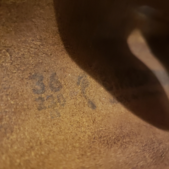 Birkenstock Arizona Oiled Leather Sandal - Picture 3 of 8